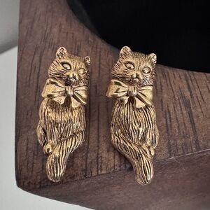 Vintage Avon GT Cat Bow Post Dangle Earrings 1.5", 149
